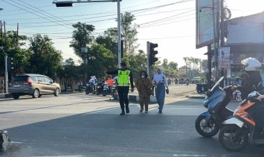 Ciptakan Harkamtibmas dan Kamseltibcar, Brimob Banten Laksanakan Gatur Lalu Lintas Pagi